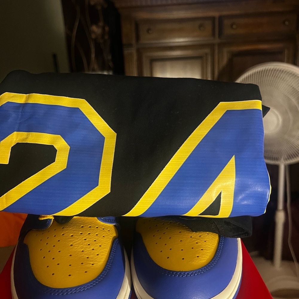 Jordan Women's Sneakers - Blue and Yellow